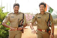 Aa Aiduguru Movie Photos